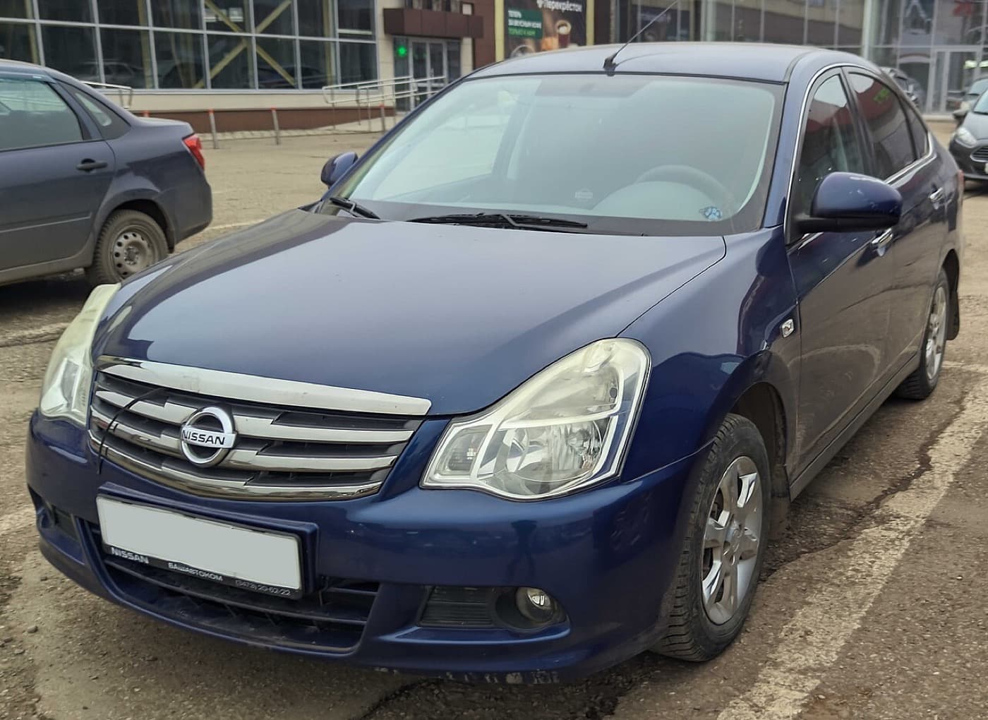 Nissan Almera photo 1