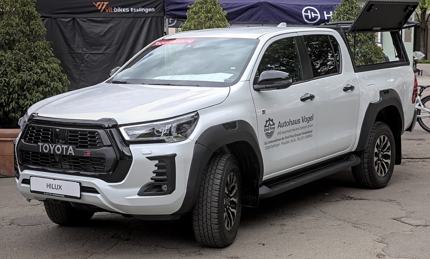 Toyota Hilux photo 1